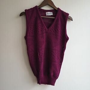 VTG Fire Islander Large Woman Maroon Crochet Sweater Vest Preppy Dark Academia